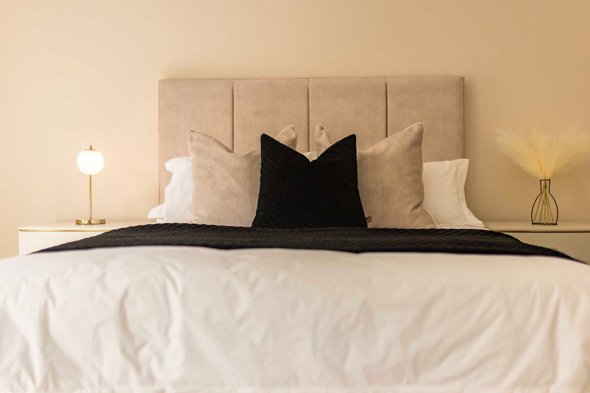 Lunar Bed with Hotel Signature Mattress