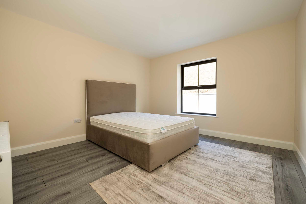 DFI Deluxe Bundle - Cobble Bliss Ottoman Bed with Platinum Mattress